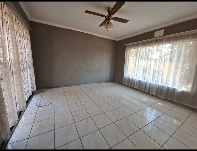 3 BEDROOM HOUSE FOR SALE IN FALCON RIDGE